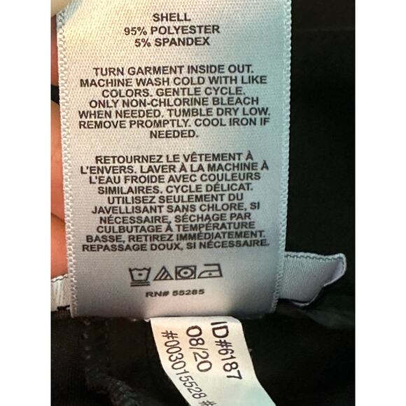 Express black velvet  pleated high shorts size 2 - Picture 4 of 16